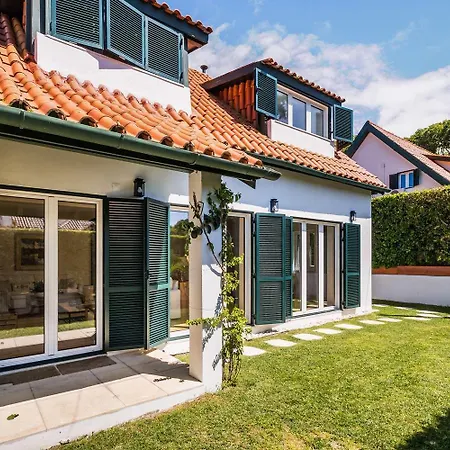 Elegant Garden By Portugal Portfolio Villa Cascais