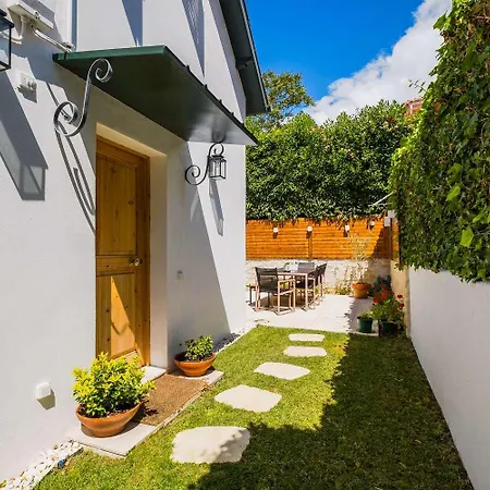 Villa Elegant Garden By Portugal Portfolio *